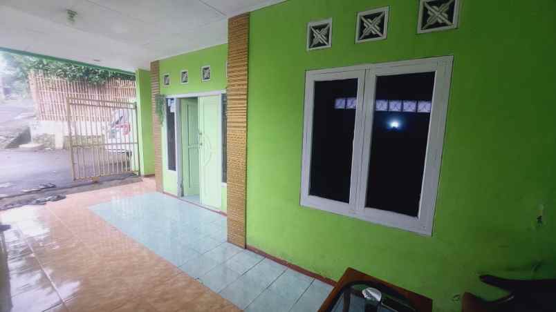 dijual rumah darangdan