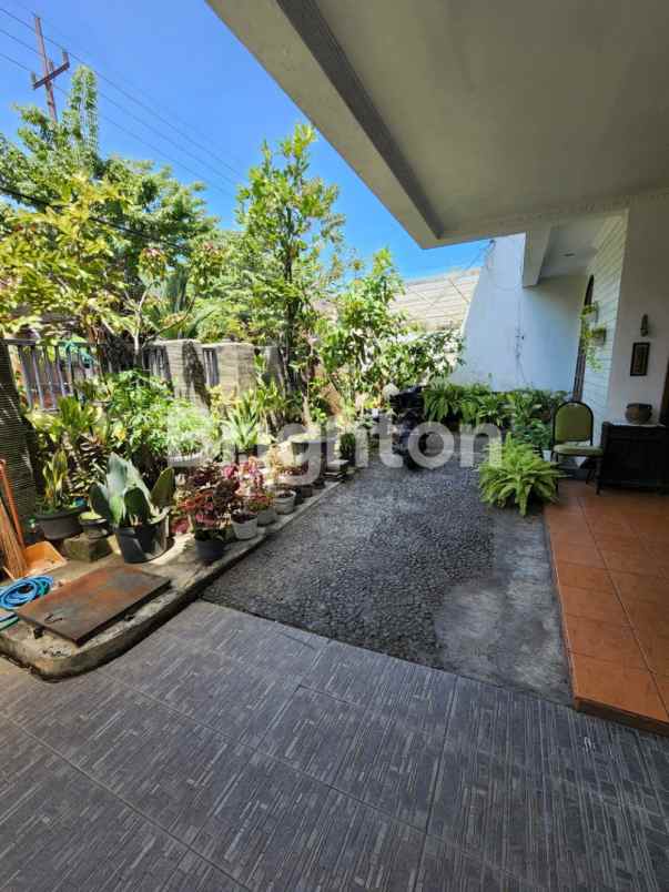 dijual rumah dharmahusada indah