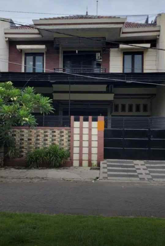 dijual rumah dharmahusada mas