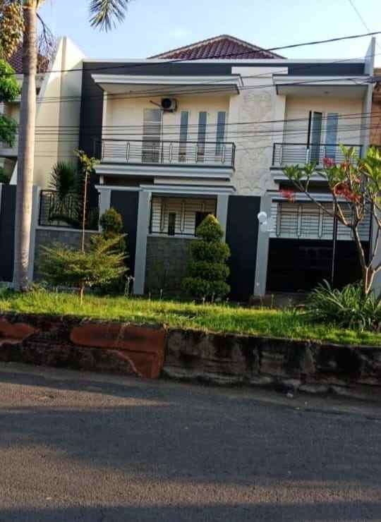 dijual rumah dharmahusada mas