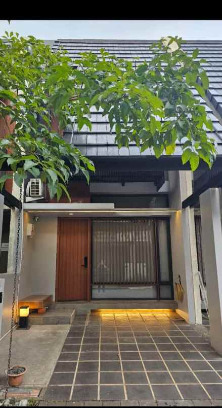 dijual rumah di fleek hauz bsd city