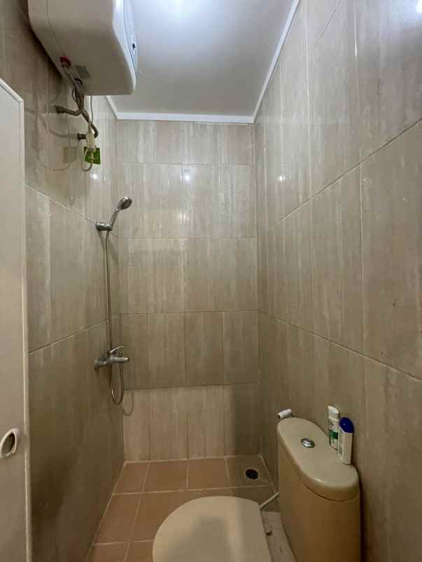 dijual rumah di graha raya 10 no 31a bintaro jaya