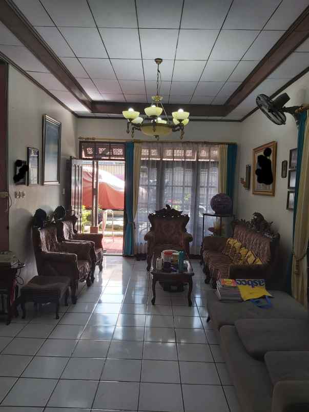 dijual rumah di kelapa dua wetan ciracas jakarta timur