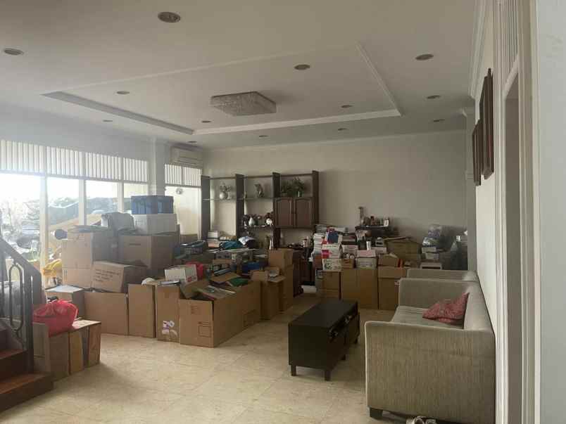 dijual rumah di kuningan timur jakarta selatan