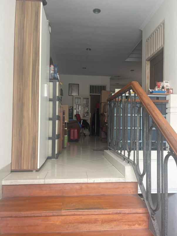 dijual rumah di kuningan timur jakarta selatan