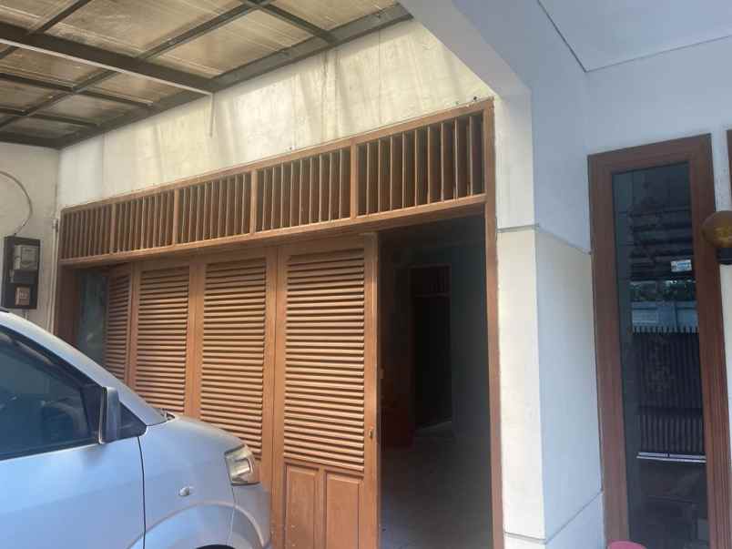 dijual rumah di kuningan timur jakarta selatan