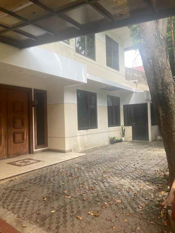 dijual rumah di kuningan timur jakarta selatan