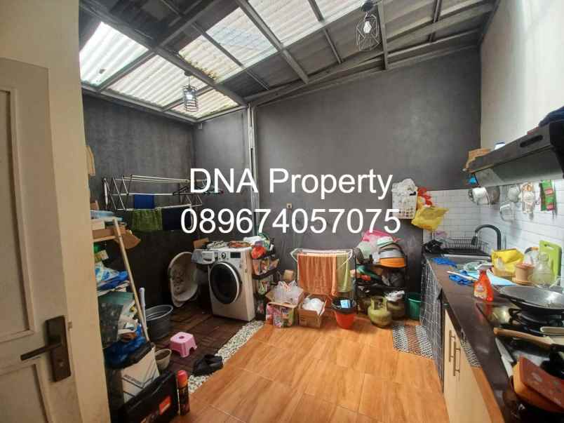 dijual rumah di pemkot cimahi 2 lantai