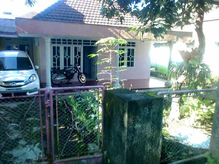 dijual rumah dijual rumah di jl laksda