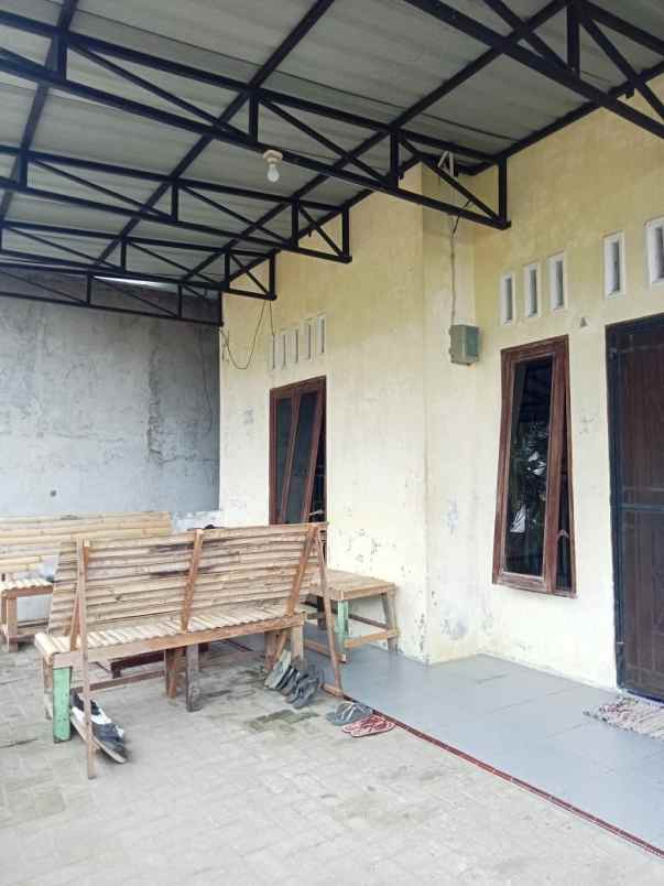 dijual rumah dijual rumah di jl tampok