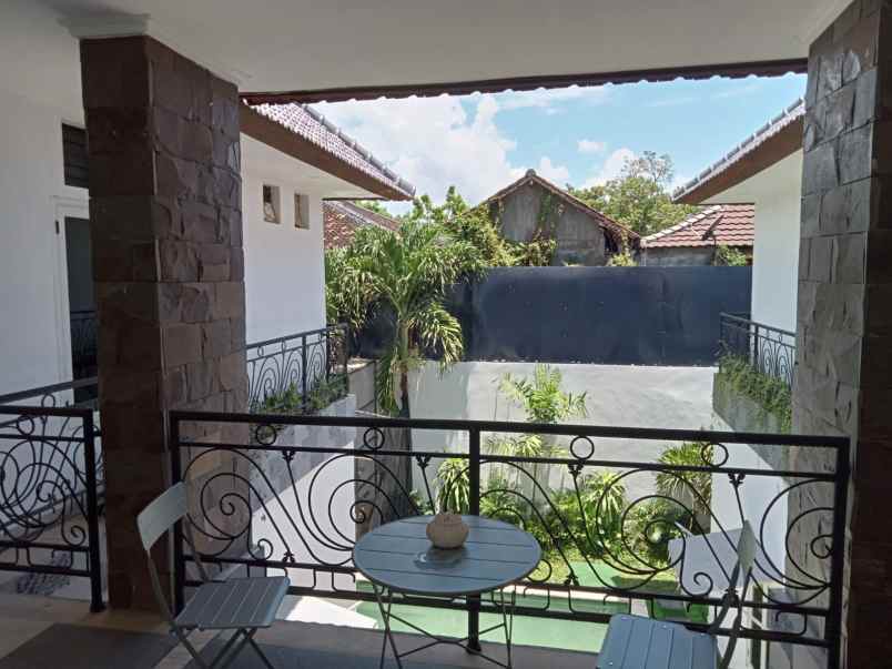 dijual rumah eksklusif di renon denpasar bali