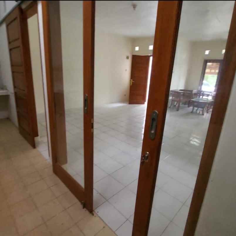 dijual rumah eksklusif komplek tamansari bukit bandung