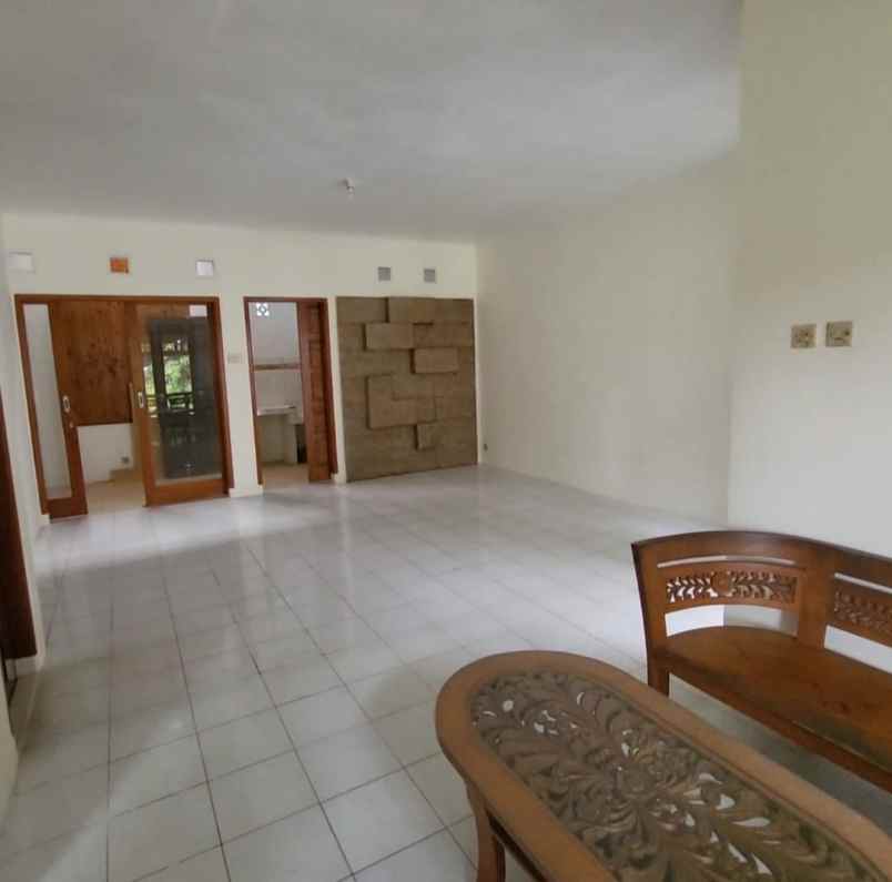 dijual rumah eksklusif komplek tamansari bukit bandung