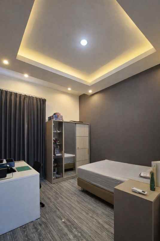 dijual rumah fullerton place citraland