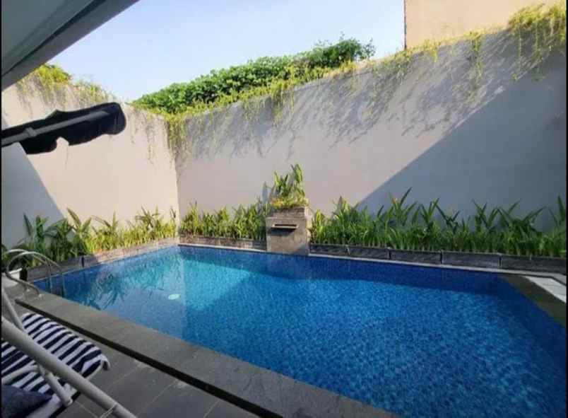 dijual rumah gading serpong cluster