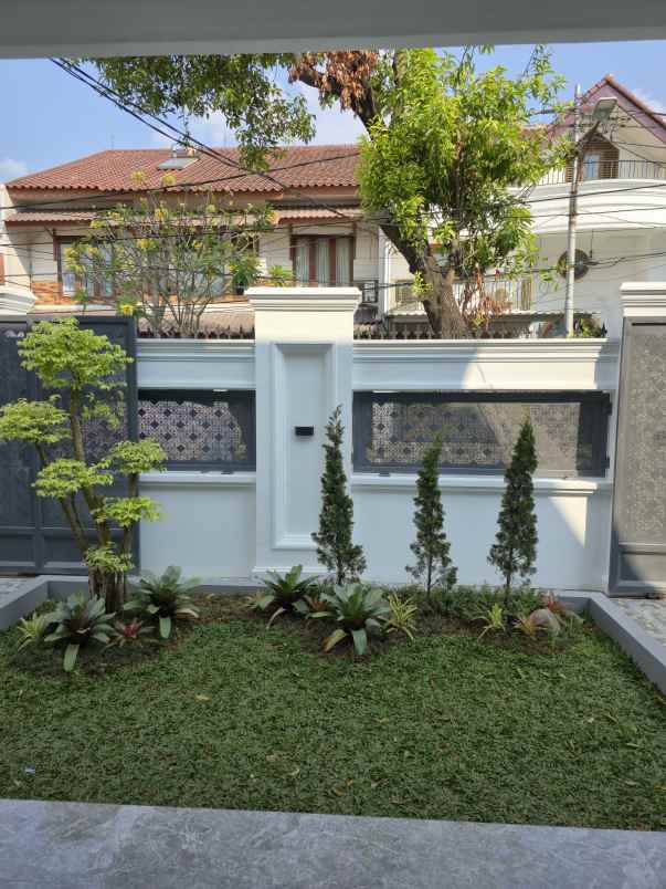 dijual rumah gandaria city kebayoran