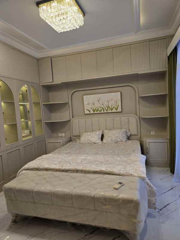 dijual rumah gandaria city kebayoran