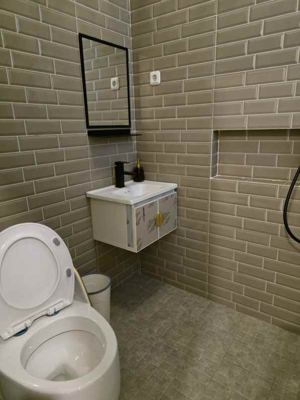 dijual rumah gandaria city kebayoran