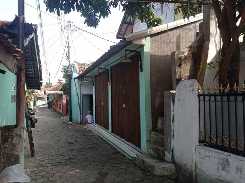 dijual rumah gg kaum kidul ii sukamulya