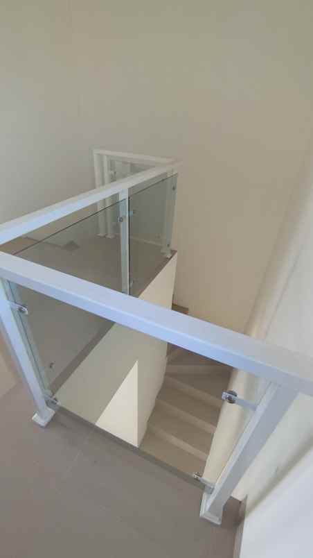 dijual rumah gg masjid