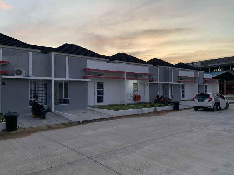 dijual rumah glory residence lokasi strategis