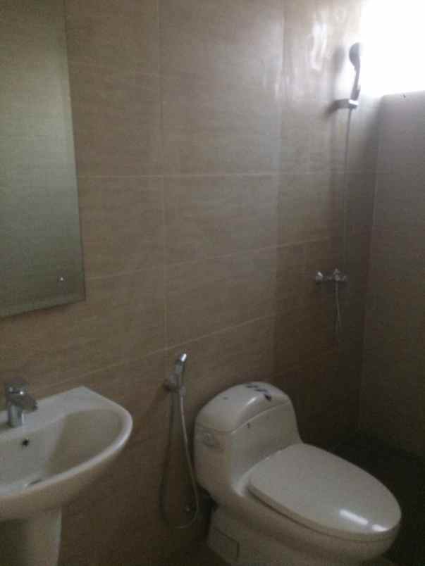 dijual rumah golf residence