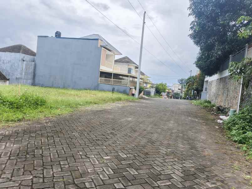 dijual rumah gondoriyo ngaliyan