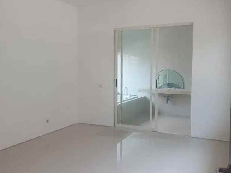 dijual rumah graha natura