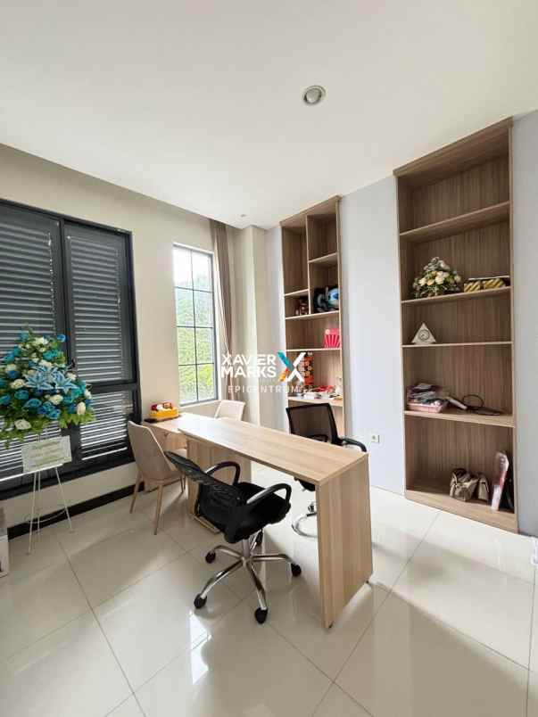 dijual rumah grand kenjeran wisteria second like new