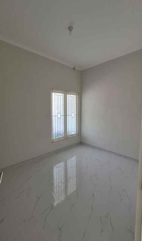 dijual rumah grand semanggi residence