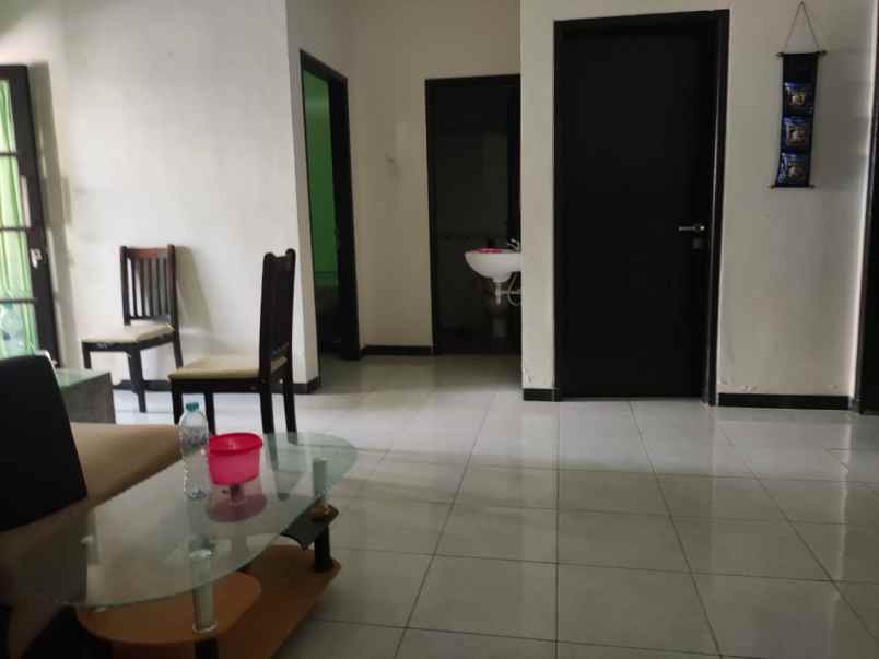 dijual rumah green hill regency