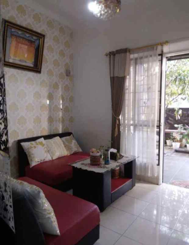 dijual rumah green valley residence