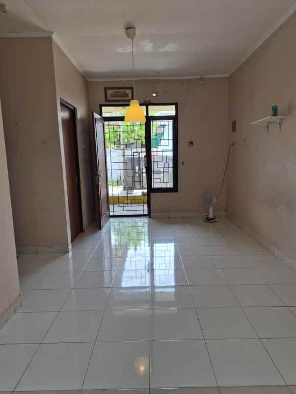 dijual rumah griya melati mas depok