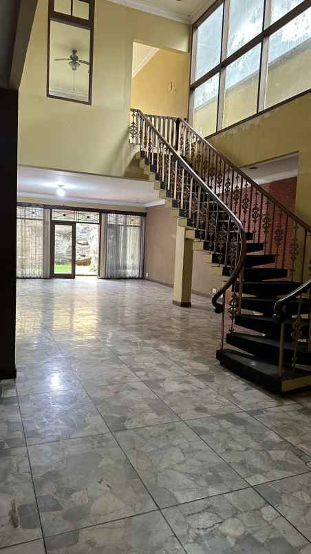 dijual rumah grogol selatan