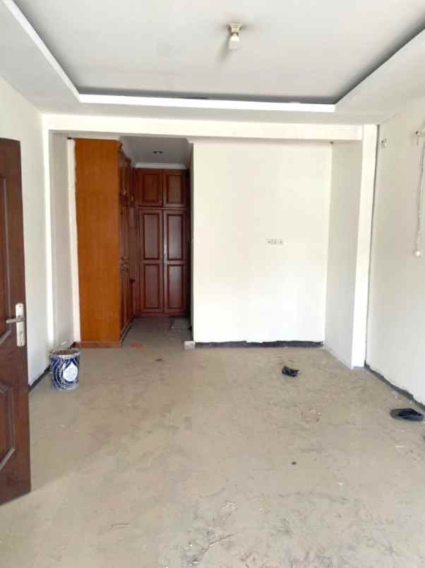 dijual rumah harapan indah 1 perumahan