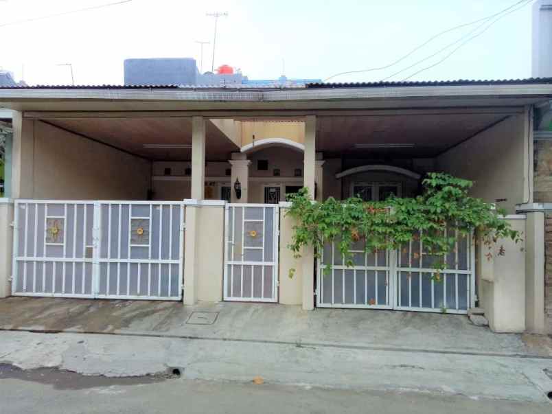 dijual rumah harapan indah regency hi