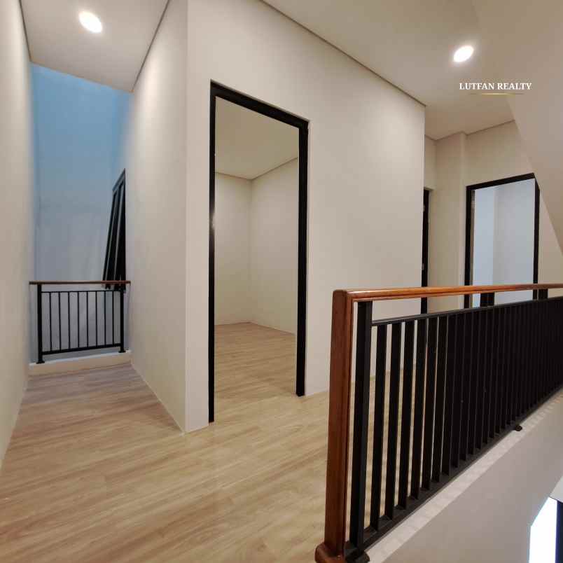 dijual rumah jagakarsa