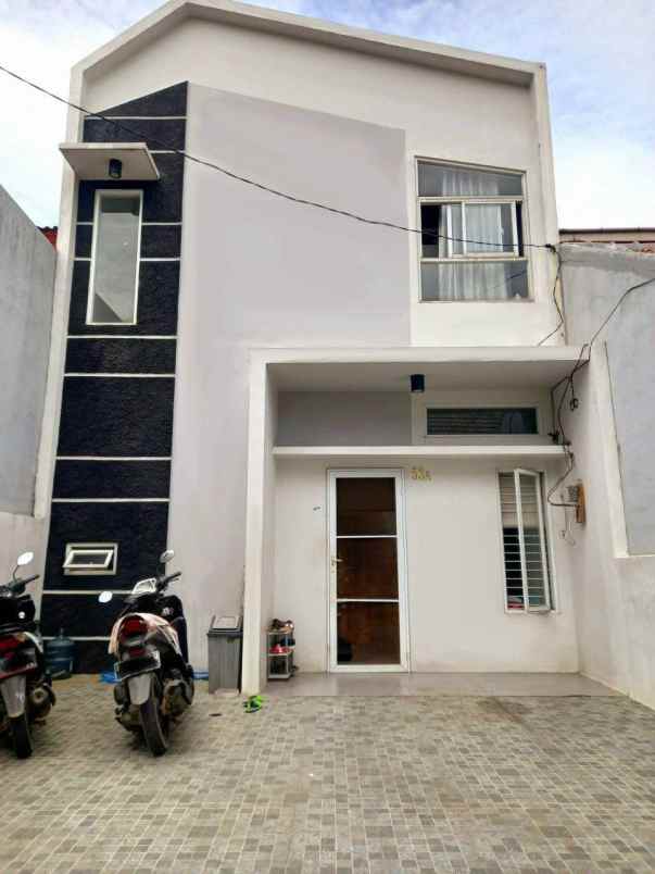 dijual rumah jaka setia bekasi selatan