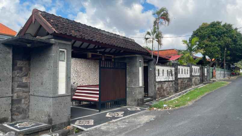 dijual rumah jalan ahmad yani selatan