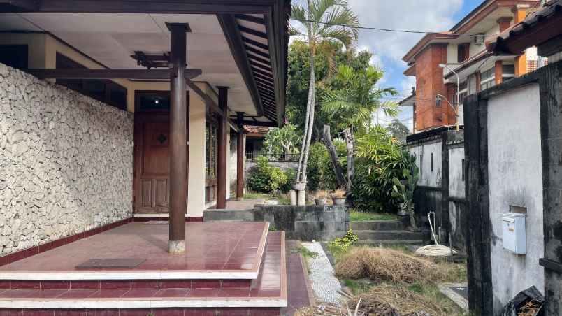 dijual rumah jalan ahmad yani selatan