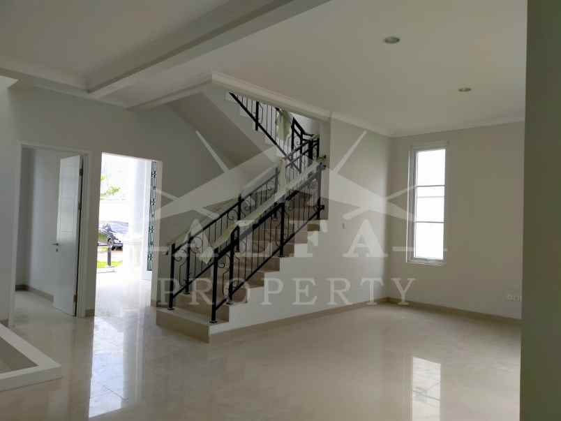dijual rumah jalan arteri supadio