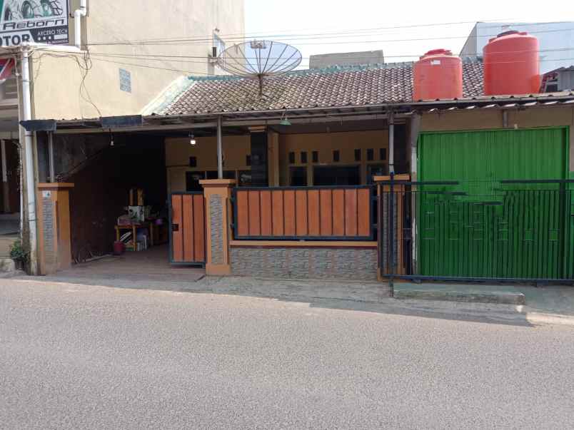 dijual rumah jalan cut nyak dien