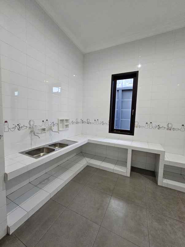 dijual rumah jalan dr ir h soekarno