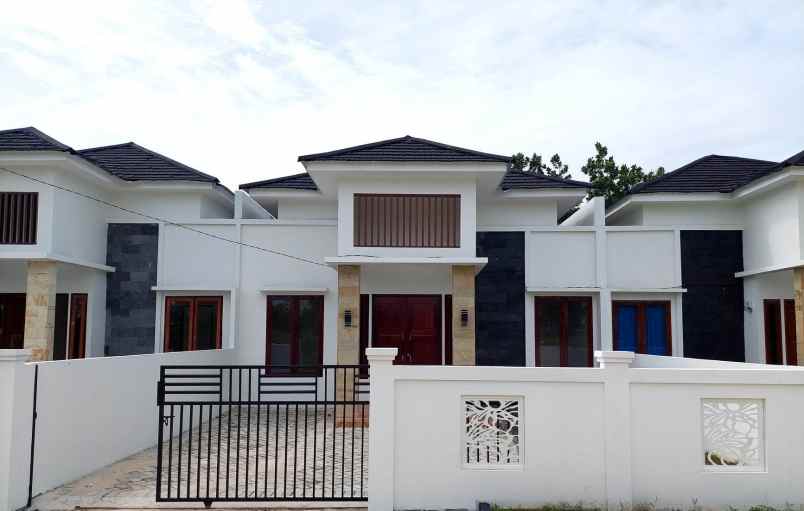 dijual rumah jalan duyung jalan nangka