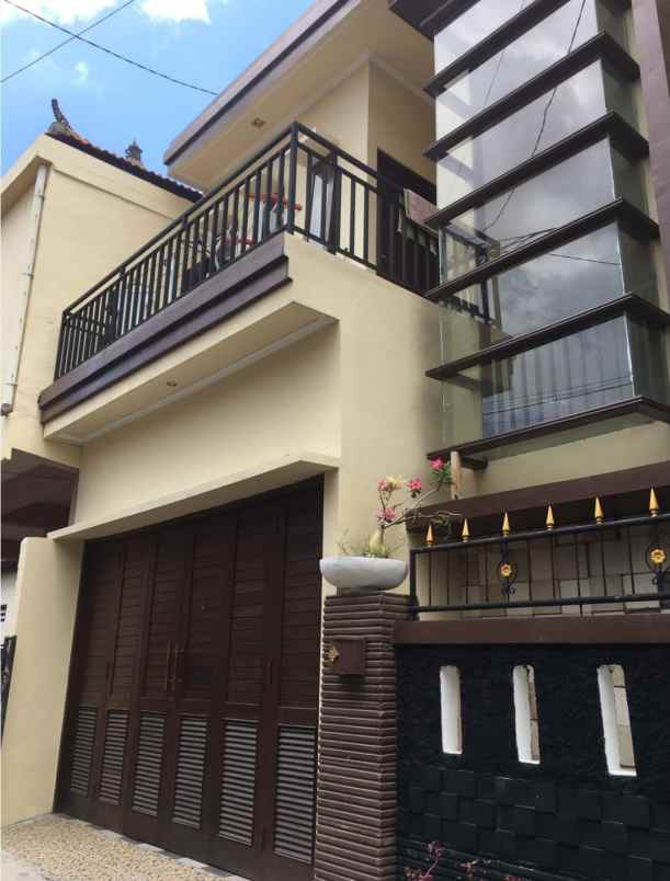 dijual rumah jalan imam bonjol