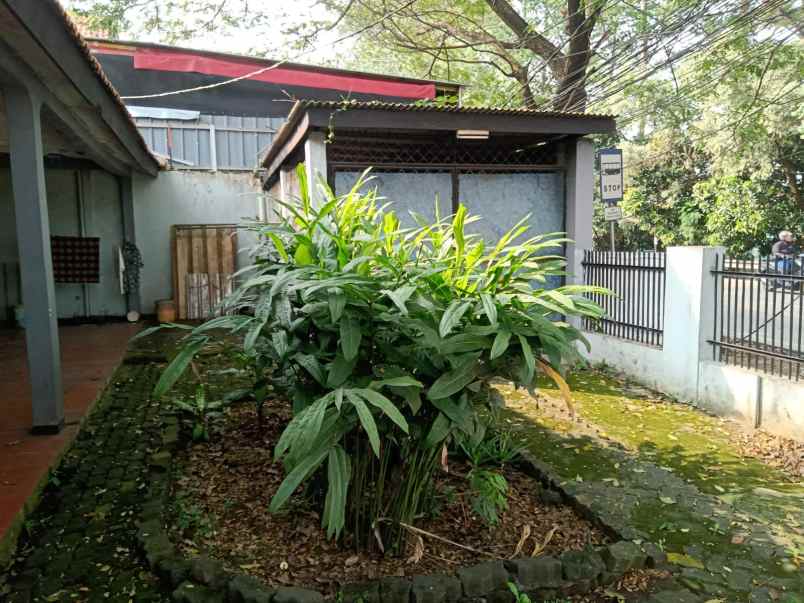 dijual rumah jalan imam bonjol