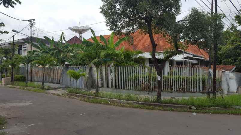 dijual rumah jalan ketupa