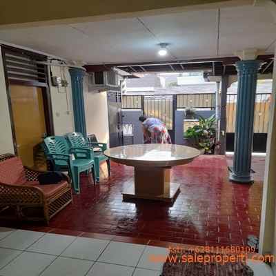 dijual rumah jalan mampang prapatan iv