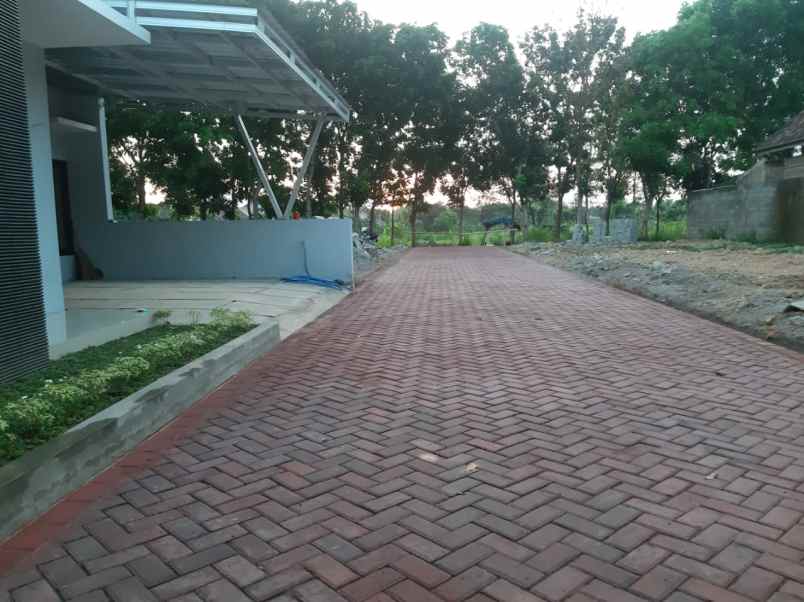 dijual rumah jalan palagan dekat pasar