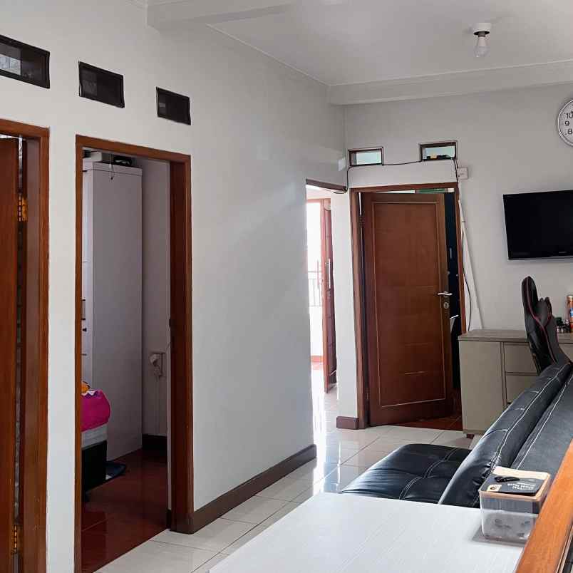 dijual rumah jalan pamarset astanaanyar